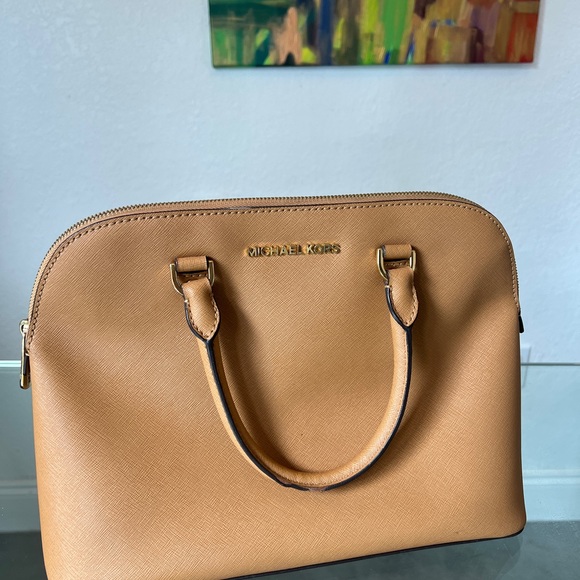MK purse - Picture 1 of 5